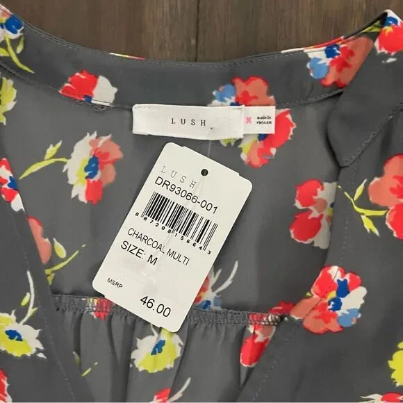 Lush Charcoal Floral Faux Wrap Dress M NWT - Picture 5 of 6